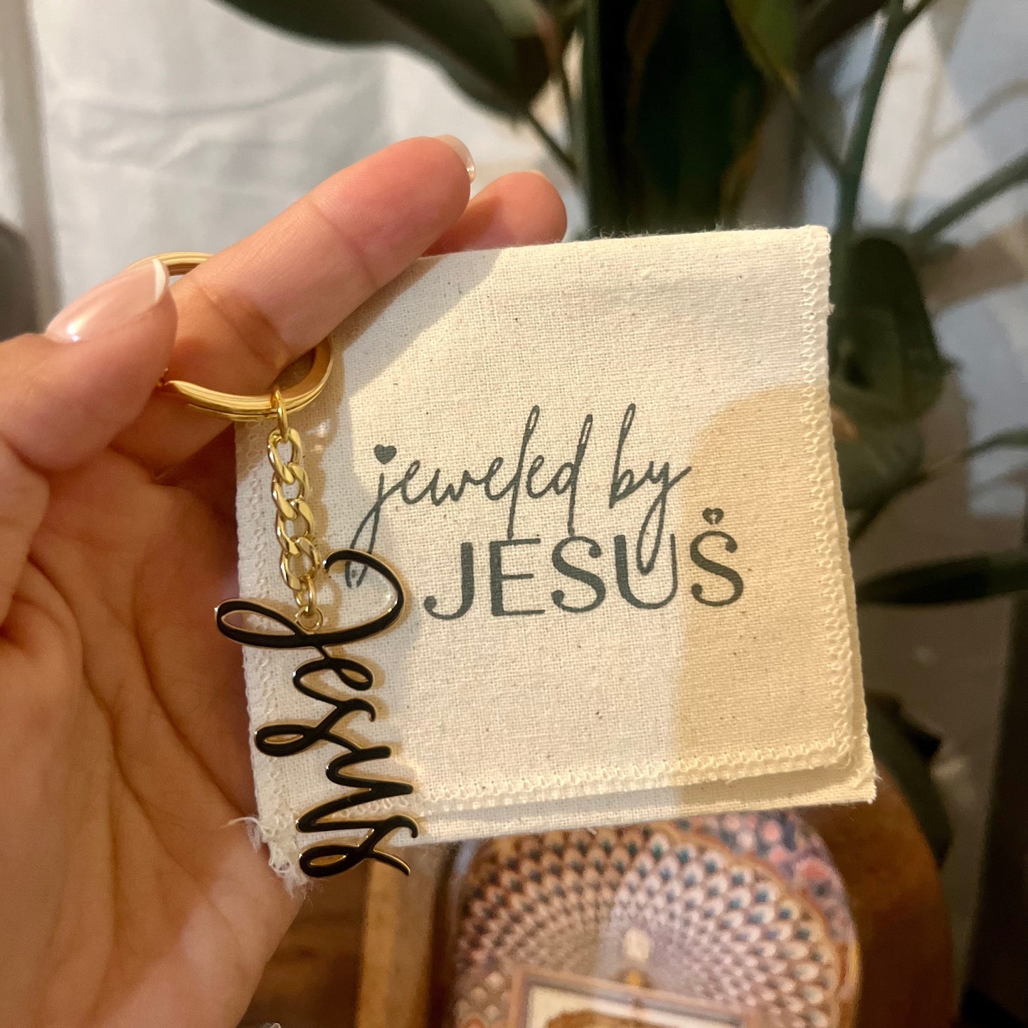 "Jesus" Keychain – A Reminder of His Everlasting Presence